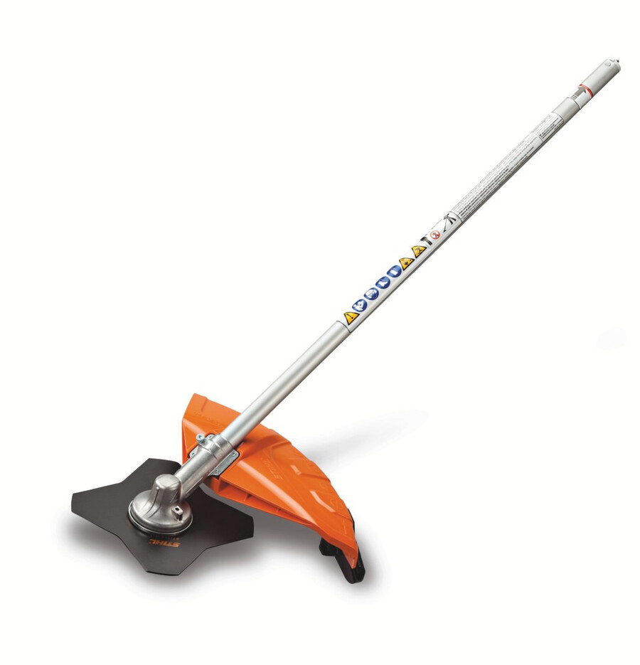 desbrozadora fs-km con cuchilla de cuatro dientes para césped